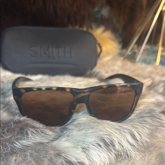 Smith Tortoise Sunglasses OS (4175) - Picture 1 of 3